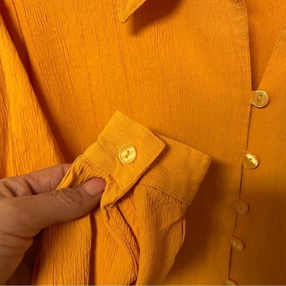 Impressions of California Women’s Blouse - Picture 5 of 7